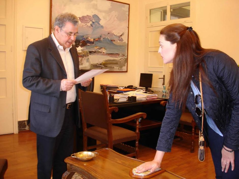 αμπη