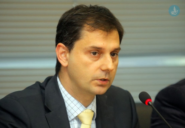 Θεοχάρης
