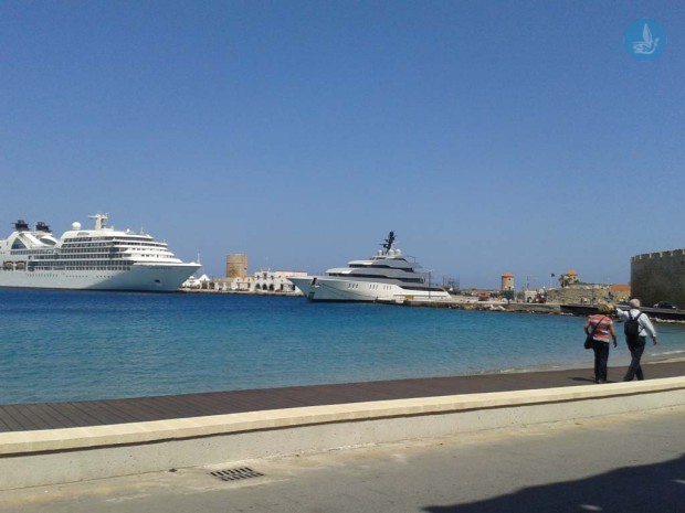 Λιμάνι κρουαζιερόπλοιο
