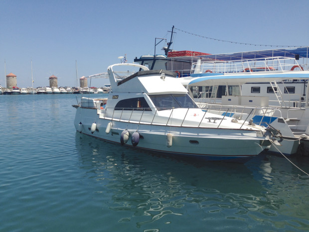 Σκάφος λαθρο φαληράκι