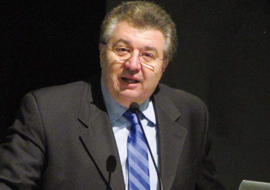 χρυσουλακης