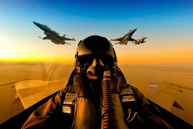 f16-greek