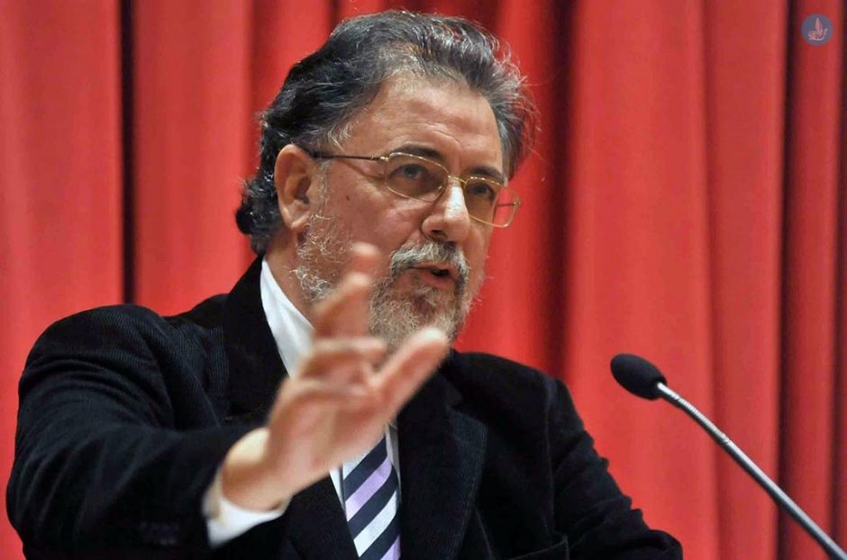 Πανούσης
