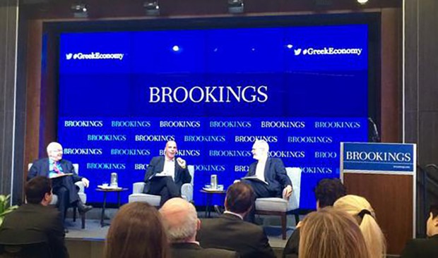 Βαρουφάκης στο Brookings: Θέλουμε μία έντιμη συμφωνία-Οχι σε εκλογές ή δημοψήφισμα