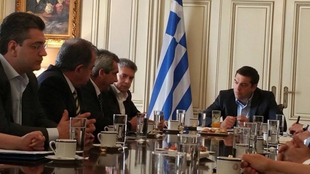 Σε εξέλιξη η συνάντηση Περιφερειαρχών με τον Πρωθυπουργό