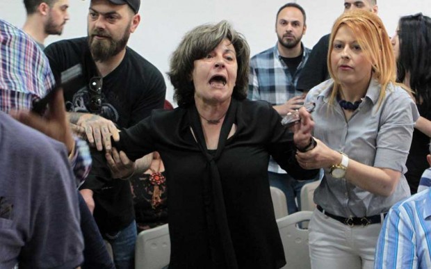 Πανδαιμόνιο στη δίκη της Χρυσής Αυγής, μαζική αποχώρηση δικηγόρων υπεράσπισης