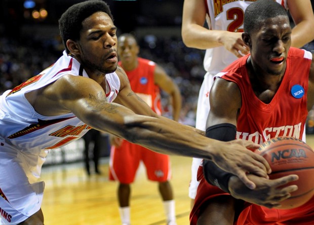 ΛΙΟΥΙΣ ΚΟΛΟΣΣΟΣ