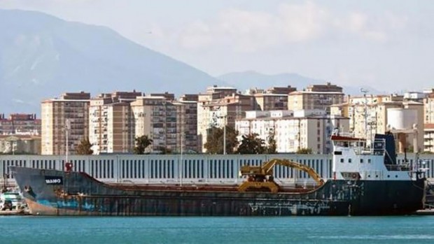 πλοίο με όπλα