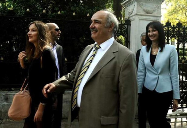 Μπόλαρης