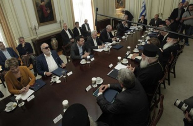 maksimou_2015_11_6_14_37_42_b2