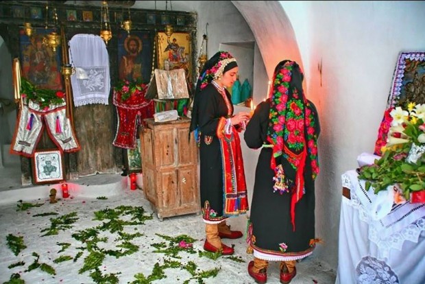 Αυτή η Λαμπρή…