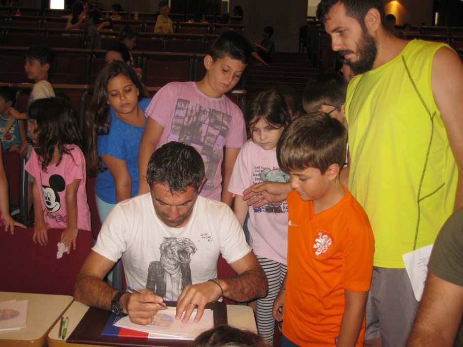 ΓΙΩΡΓΟΣ ΚΑΡΑΓΚΟΥΝΗΣ- ΠΟΔΟΣΦΑΙΡΟ (1)