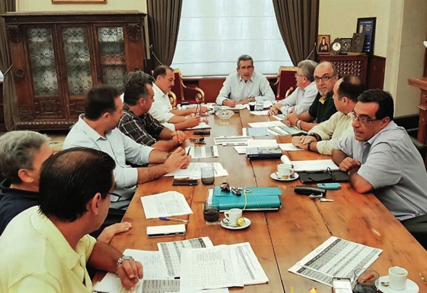 Με 18 εκατ. ευρώ η Περιφέρεια Νοτίου Αιγαίου στηρίζει το τεχνικό πρόγραμμα του Δήμου Ρόδου