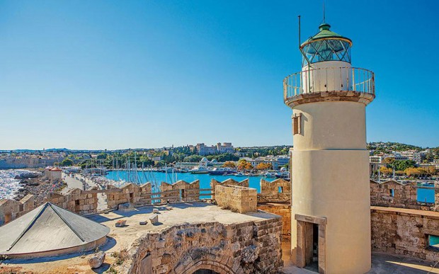 «Πρωταθλητισμός» για τρεις- Τ. Χατζηιωάννου: “Tο µεγάλο όπλο του νησιού είναι ο πολιτισµός του”
