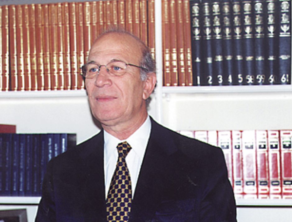 ΣΙΜΟΣ ΠΑΡΑΣΚΕΥΑΣ