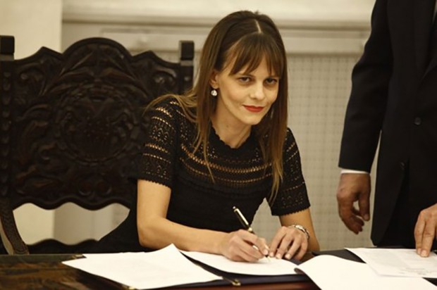 Έφη Αχτσιόγλου
