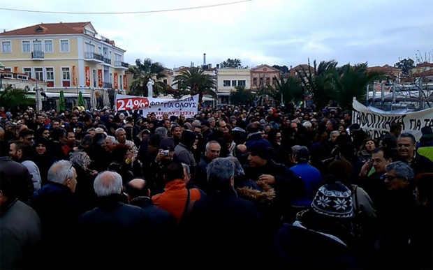 «Νέκρωσαν» τα νησιά του Β. Αιγαίου, έκλεισαν ακόμη και τα περίπτερα, για την αύξηση των συντελεστών ΦΠΑ