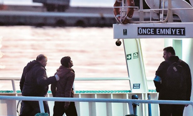«Κόκκινος» συναγερμός: Συλλήψεις “συνταξιούχων” κατασκόπων-Κέντρο στρατολόγησης και σημείο συνάντησης η Ρόδος