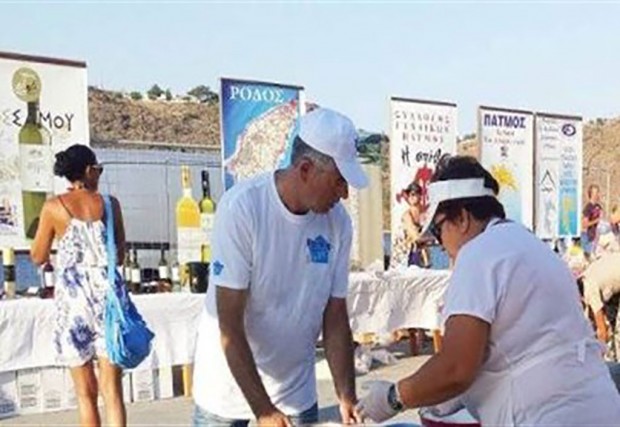 Η αποθέωση της νησιώτικης γαστρονομίας και του σαμιώτικου οίνου στην Πάτμο