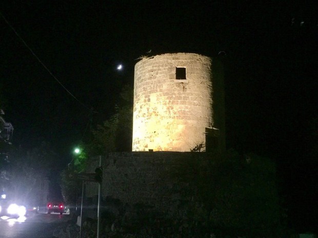 Αισθητική βελτίωση των χαρακτηριστικών σημείων της πόλης, με την φωταγώγηση τριών ιδιαίτερων σημείων