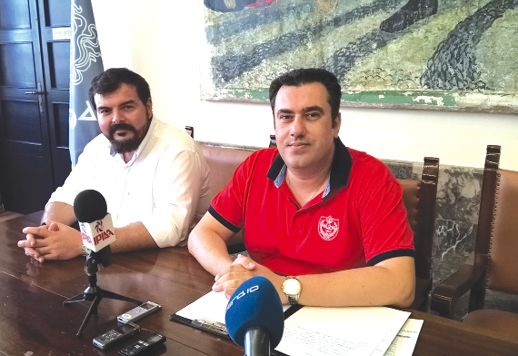 ΑΠΟΣΤΟΛΙΔΗΣ ΚΟΥΦΟΣ