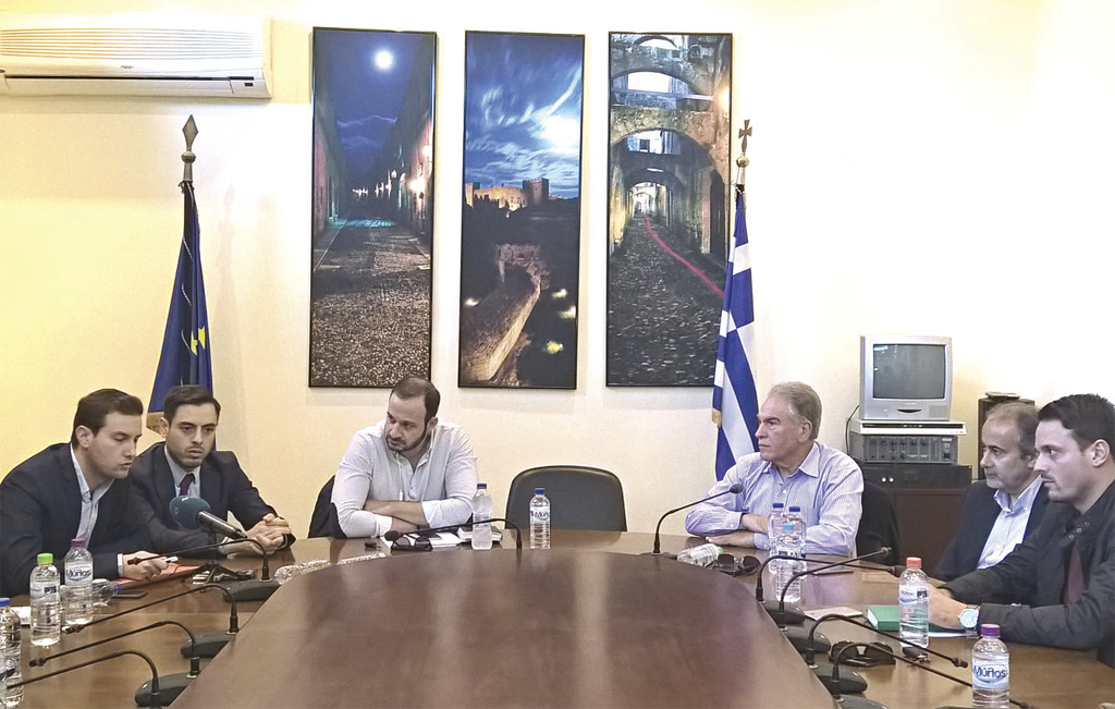 ΚΕΝΤΡΟΑΡΙΣΤΕΡΑ ΣΥΝΕΝΤΕΥΞΗ ΤΥΠΟΥ