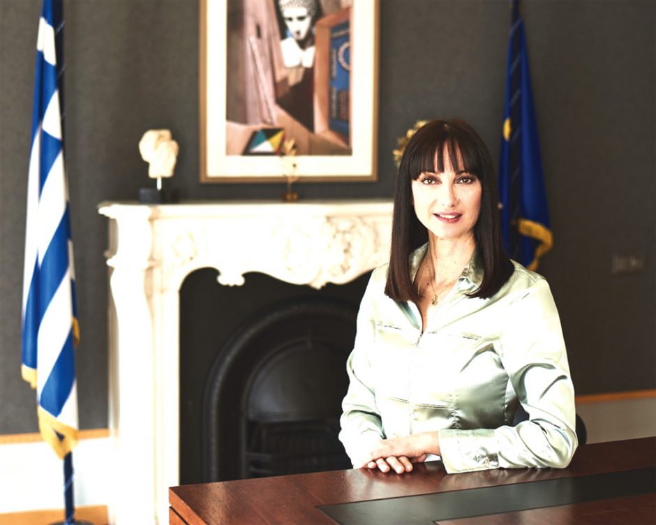 ΕΛΕΝΑ ΚΟΥΝΤΟΥΡΑ