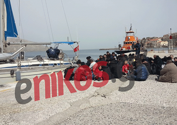 “Μπλόκο” σε τουρκικό ιστιοπλοϊκό ανοιχτά της Λέρου – Διακινητές είχαν στοιβάξει στο σκάφος 73 πρόσφυγες