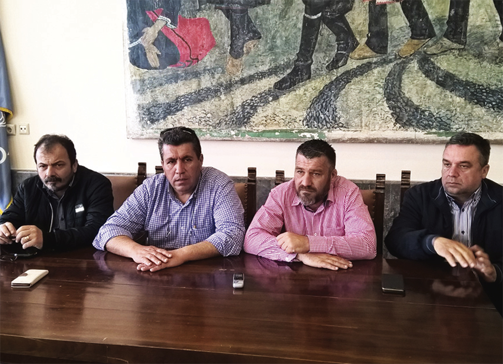 ΤΡΑΚΑΣ ΠΟΕ ΟΤΑ ΡΟΔΟΣ