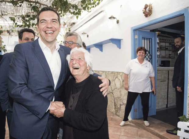 Καστελόριζο: Το δώρο στον Τσίπρα και οι συνομιλίες με τους κατοίκους