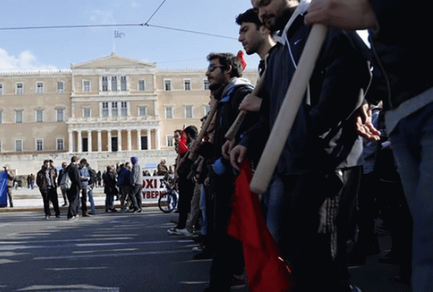 ΓΣΕΕ: Ο κατώτατος μισθός μπορεί να επανέλθει στα 751 ευρώ