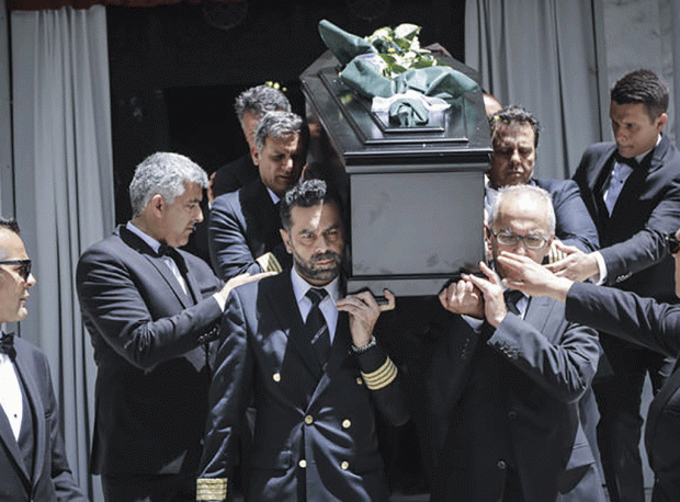 Σε κλίμα βαθιάς συγκίνησης το τελευταίο αντίο στον Θεόδωρο Βασιλάκη
