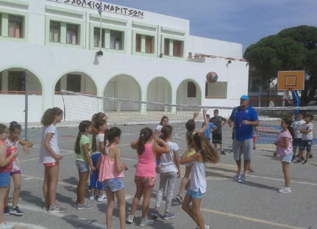 ΦΟΙΝΙΚΑΣ ΒΟΛΕΙ