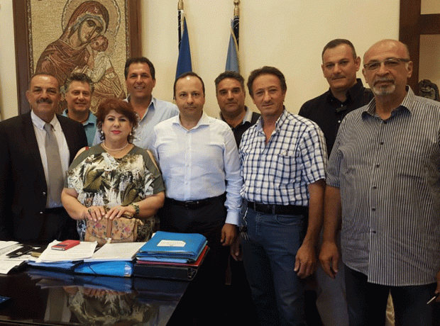 Με τους επιχειρηματίες και τους επαγγελματίες της Ρόδου συναντήθηκε ο Δήμαρχος