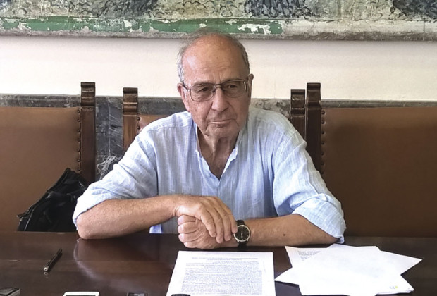 Πάρις Παπαθεοδώρου