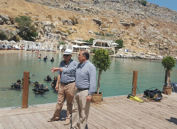 Οι αποκαταστάσεις δημοτικών οδών και ασφαλτικά έργα, στο επίκεντρο της περιοδείας του Δημάρχου, στις δημοτικές Ενότητες Λινδίων και Νότιας Ρόδου