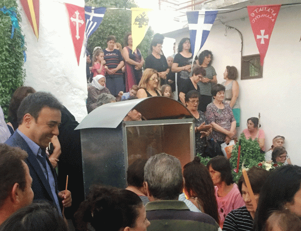 «Αγκαλιά» με την παράδοση και τη νέα γενιά του Αρχαγγέλου ο Δρ. Στέφανος Ι. Δράκος