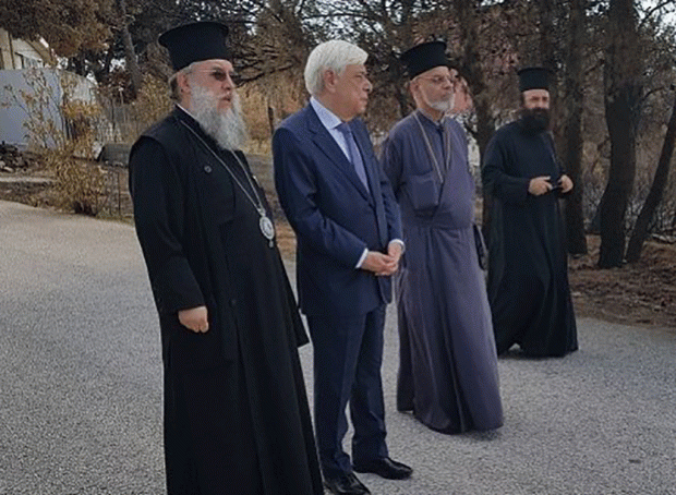 Επίσκεψη Παυλόπουλου στο Μάτι: Η Προεδρία θα ελέγχει αν θα γίνουν πράξη οι υποσχέσεις