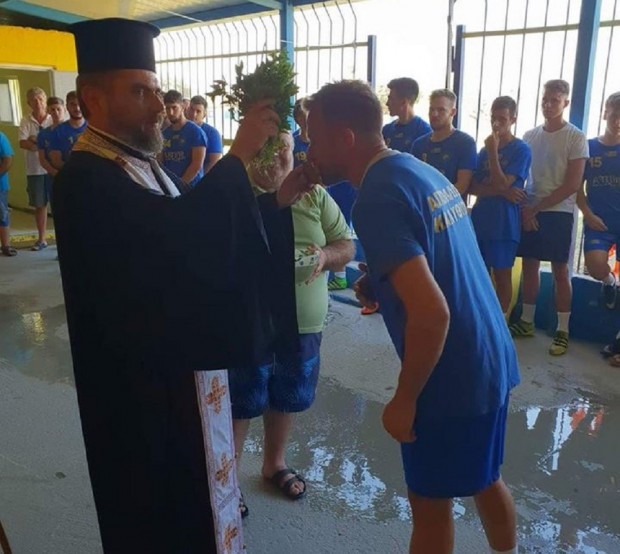 ΑΠΟΛΛΩΝ ΚΑΛΥΘΙΩΝ ΑΓΙΑΣΜΟΣ