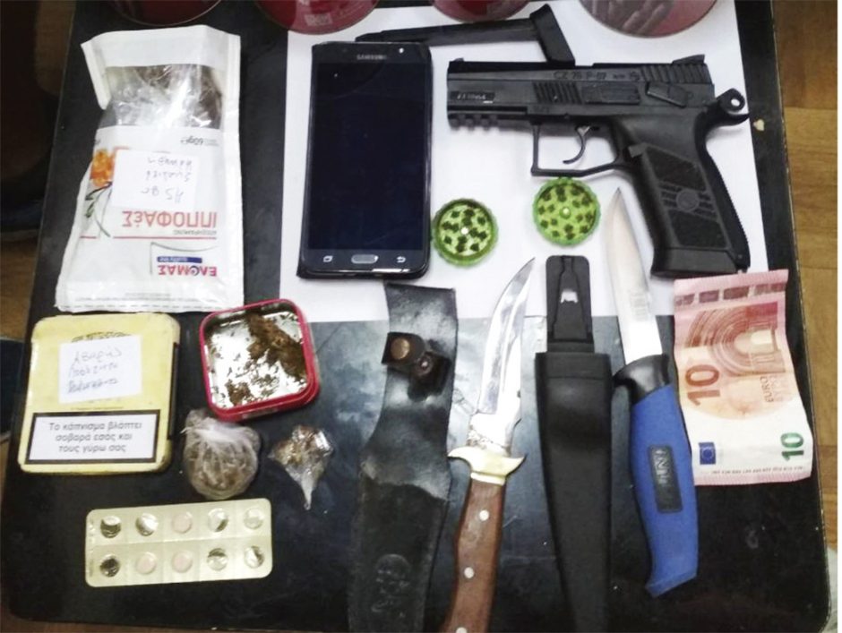 KAΛYMNIOΣ