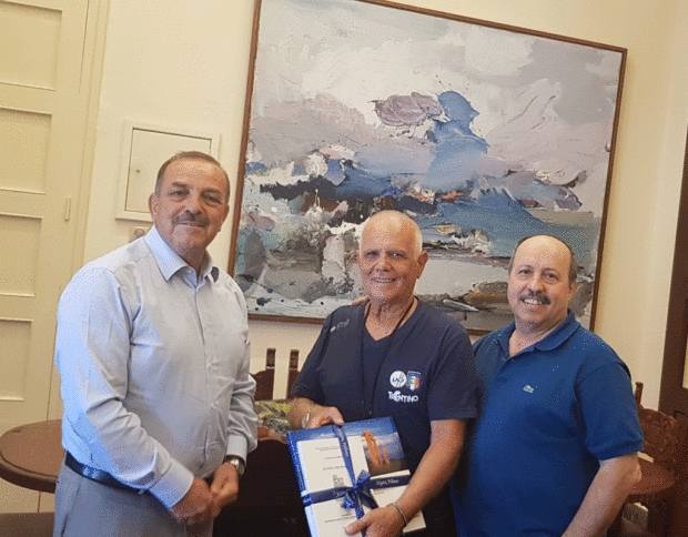 συνάντηση πινακοθήκη