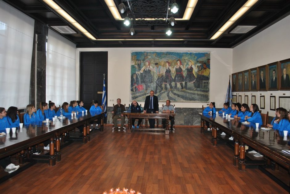 ΕΘΝΙΚΗ ΓΥΝΑΙΚΩΝ (2)