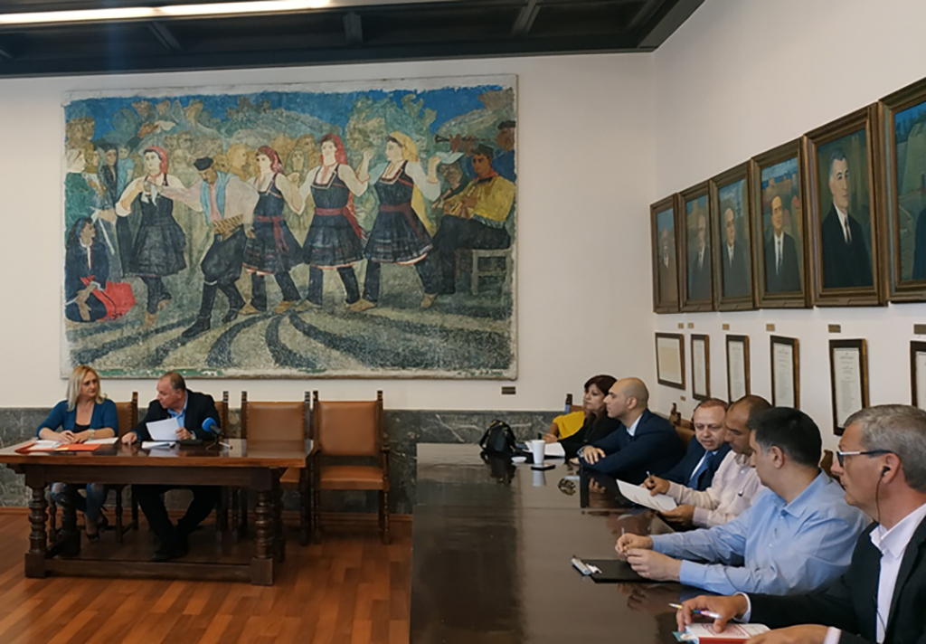 διακομματικη
