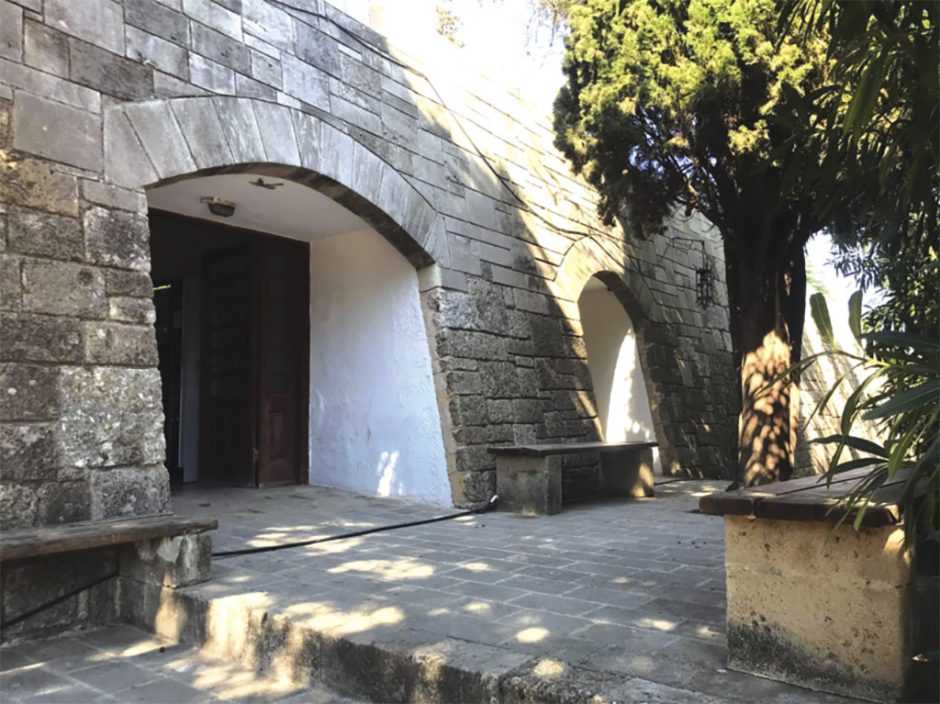 αρχαιο σταδιο τουαλέτες