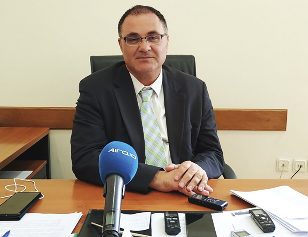 στρατος καρικης