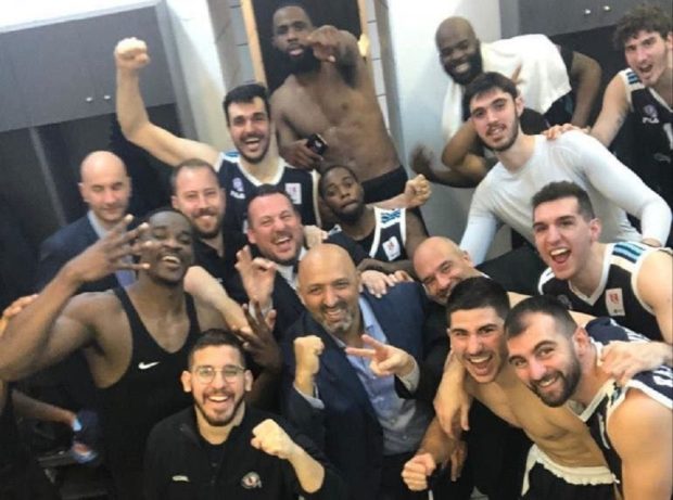 ΚΟΛΟΣΣΟΣ ΜΠΑΣΚΕΤ