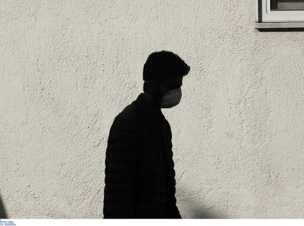 Η ιχνηλάτηση του κοροναϊού σκοντάφτει… σε παράνομους ερωτικούς δεσμούς!