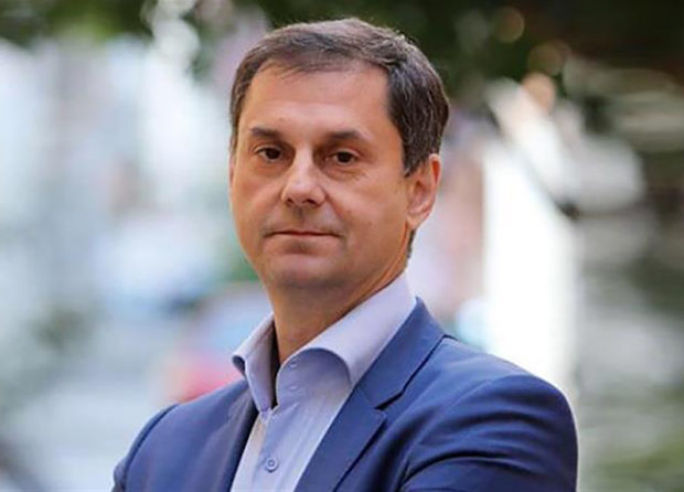 Θεοχάρης