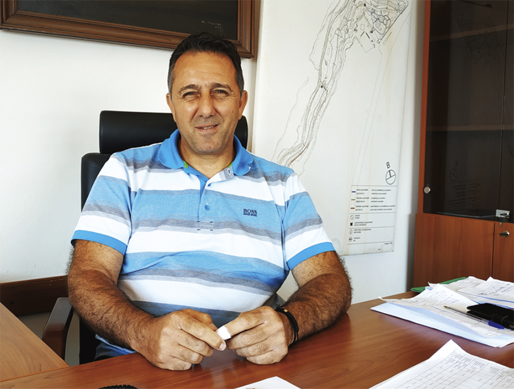 δωρος κωνσταντινου