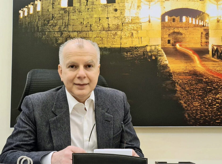 Αντώνης Καμπουράκης